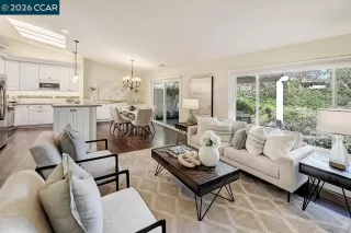 Photo #2: 41128405 Listing 