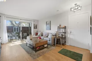 Photo #2: 41128442 Listing