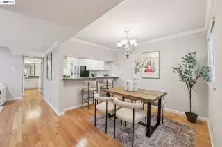 Photo #5: 41128466 Listing