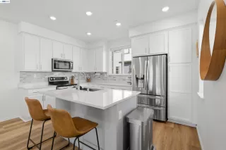 Photo #5: 41128471 Listing