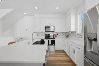 Photo #6: 41128471 Listing