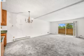 Photo #2: 41128478 Listing