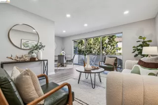 Photo #4: 41128495 Listing