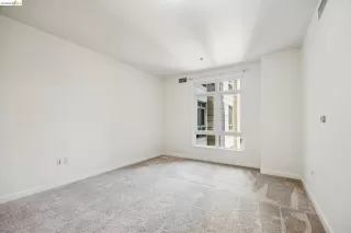 Photo #5: 41128507 Listing