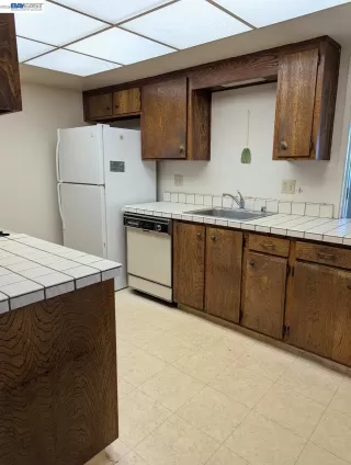 Photo #4: 41128508 Listing 