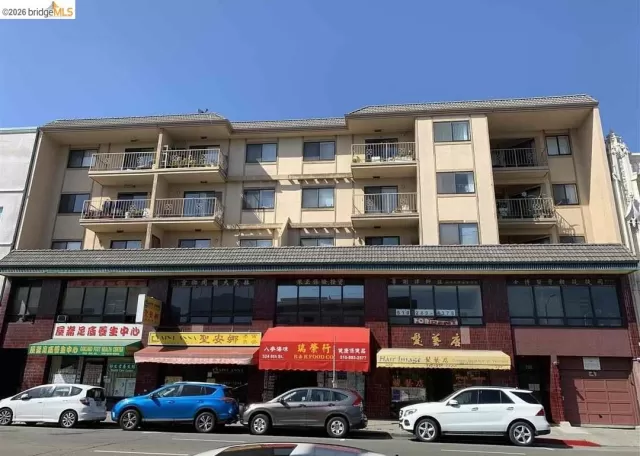 MLS: 41128530 Condo For Sale