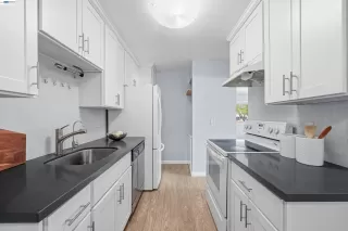 Photo #4: 41128576 Listing