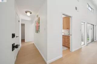 Photo #2: 41128587 Listing