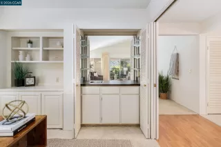 Photo #6: 41128603 Listing