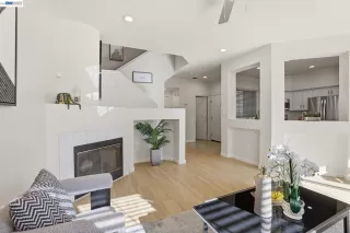 Photo #5: 41128620 Listing