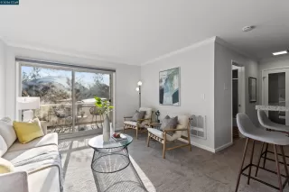 Photo #2: 41128630 Listing