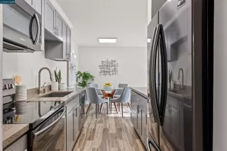 Photo #4: 41128630 Listing