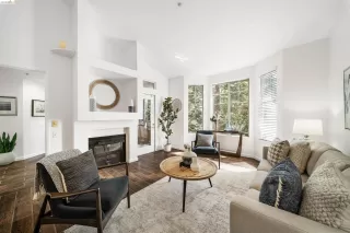 More Details about MLS # 41128633 : 280 CALDECOTT # 321