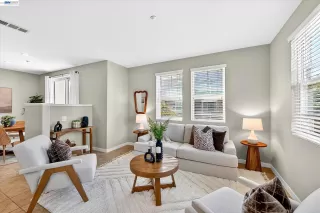 Photo #2: 41128638 Listing 