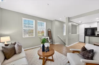 Photo #4: 41128638 Listing 