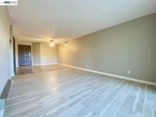 Photo #6: 41128639 Listing 