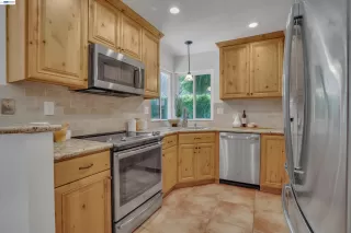 Photo #3: 41128643 Listing