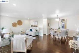 Photo #4: 41128670 Listing 