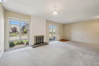 Photo #5: 41128738 Listing