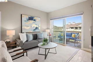 More Details about MLS # 41128755 : 220 LAKESHORE CT