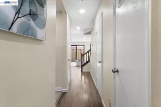 Photo #2: 41128762 Listing