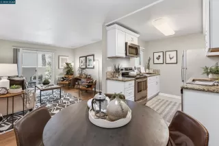 Browse active condo listings in TERAZZA DEL SOL