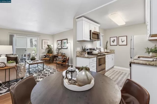 MLS: 41128784 Condo For Sale