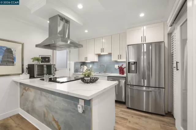 MLS: 41128789 Condo For Sale