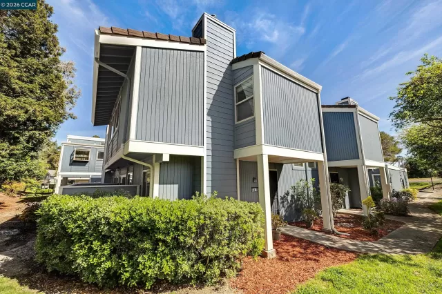 MLS: 41128881 Condo For Sale