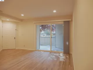 Photo #5: 41128927 Listing 