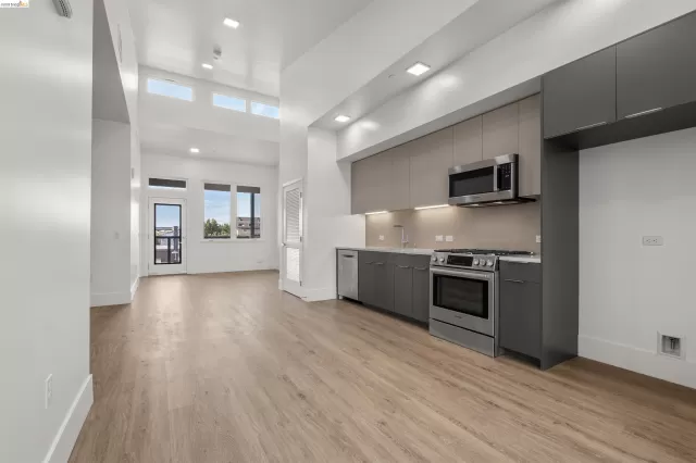 MLS: 41128938 Condo For Sale