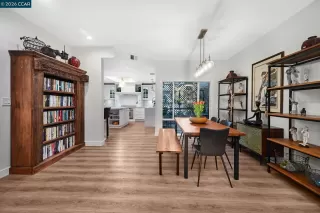 Photo #6: 41128952 Listing