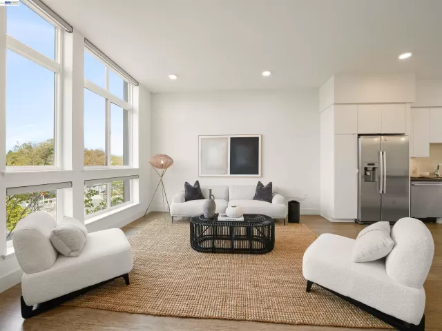 MLS: 41128958 Condo For Sale