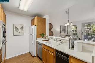 Photo #2: 41128966 Listing