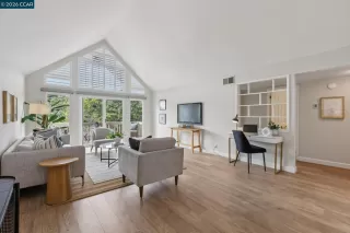 Photo #5: 41128967 Listing