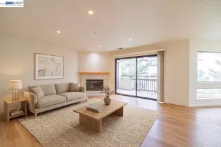 More Details about MLS # 41128990 : 21103 GARY # 318A