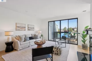 More Details about MLS # 41129022 : 6 INVINCIBLE CT # F40