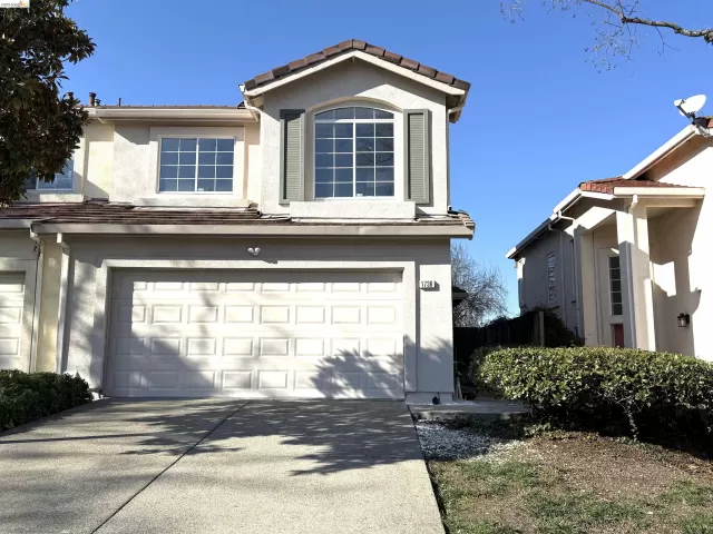 MLS: 41129053 Condo For Sale