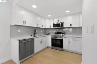 Photo #4: 41129173 Listing