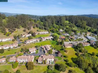 More Details about MLS # 41129395 : 131 IRONWOOD