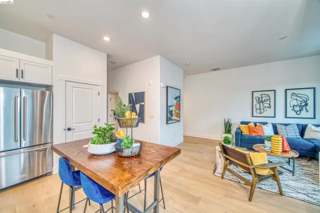 MLS: 41129399 Condo For Sale