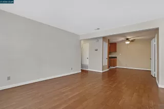 Photo #5: 41129450 Listing 