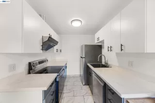 Photo #3: 41129459 Listing 