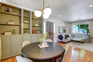 Photo #5: 41129460 Listing