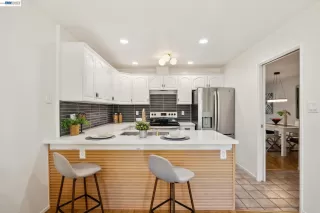 Photo #3: 41129487 Listing 