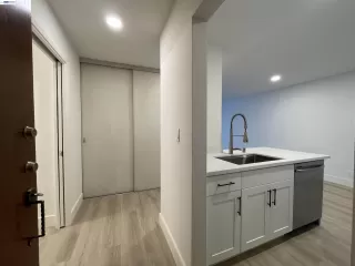 Photo #4: 41129491 Listing