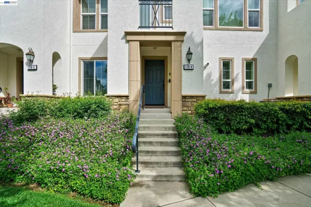 MLS: 41129495 Condo For Sale