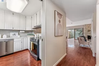 Photo #5: 41129517 Listing 