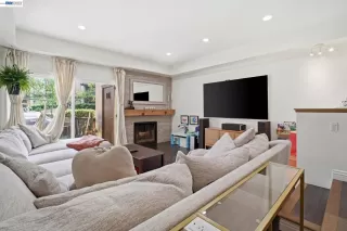 Photo #2: 41129532 Listing 