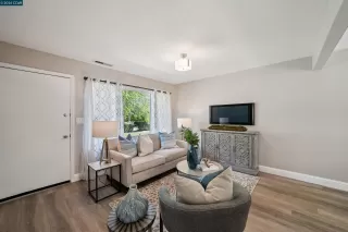 Photo #5: 41129557 Listing 